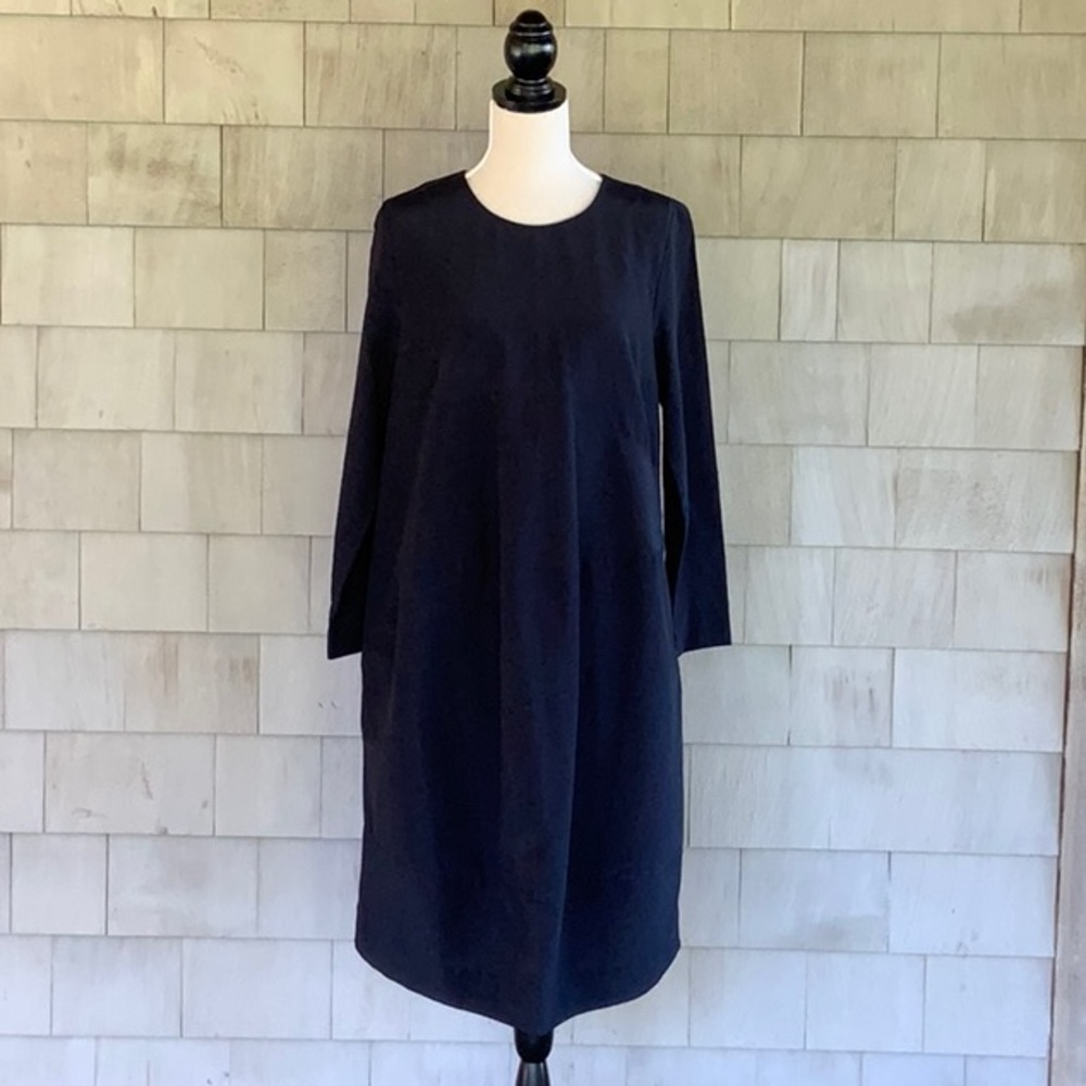 Classic Navy Shift Dress - Minimalist, Modern and Versatile